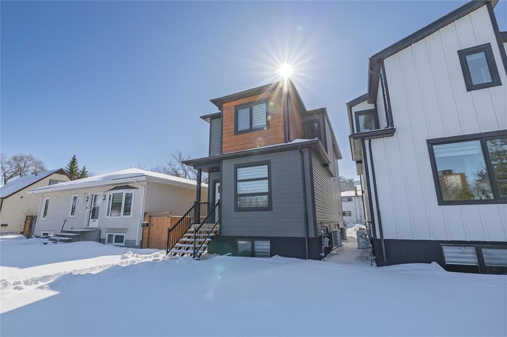 228 Cheriton Ave, Winnipeg, MB R2G 0E5, Canada — photo 1