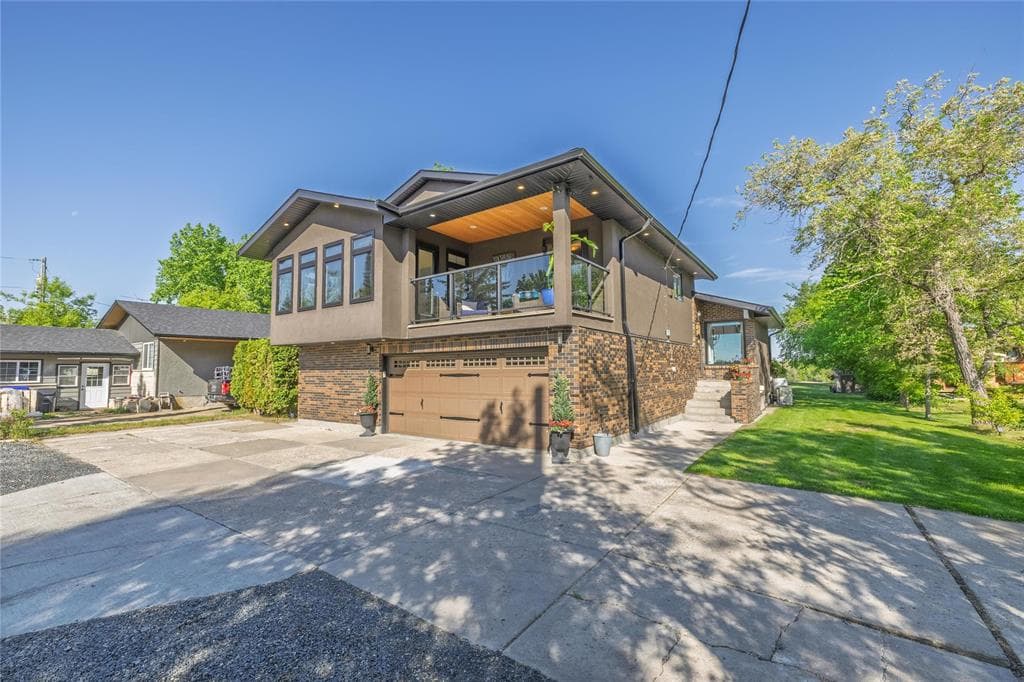 4836 Henderson Hwy, Narol, MB R1C 0B1, Canada