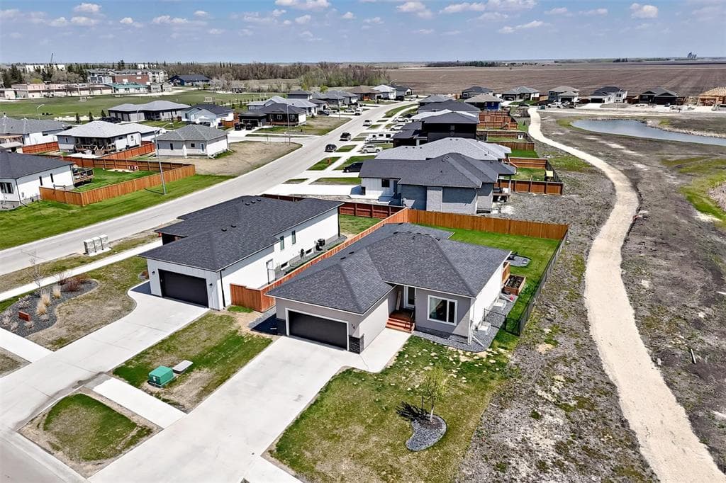 74 Harvest Moon Rd, Dugald, MB R5P 0G3, Canada — photo 1